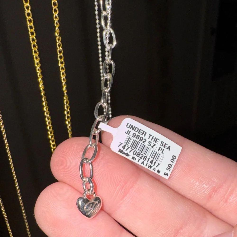 Jewelry Holder and Jewelry - Picture 3 of 4